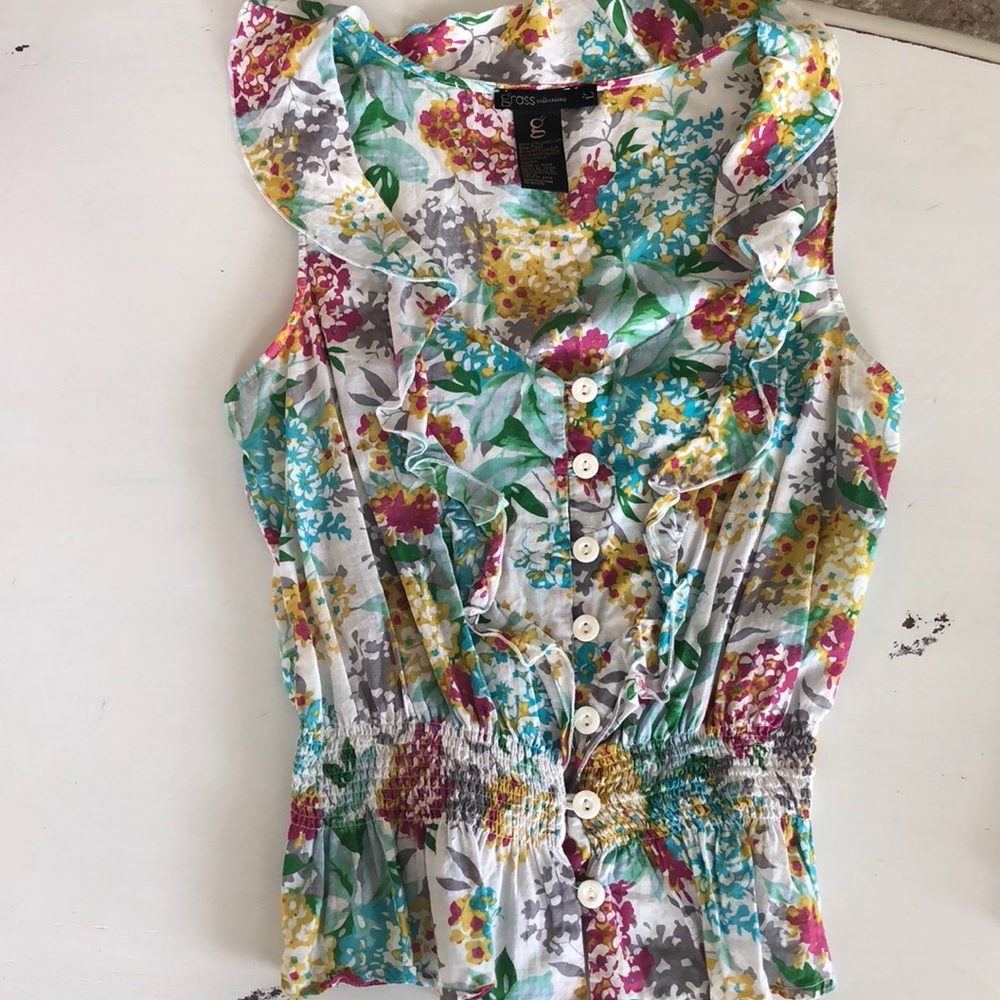 Sleeveless floral tank